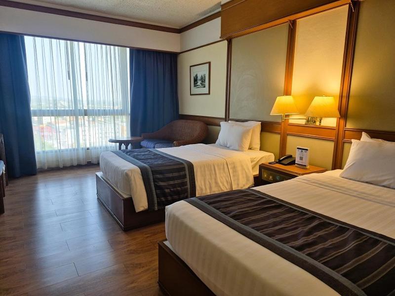 Cholchan Pattaya Beach Resort - Sha Extra Plus Exterior foto