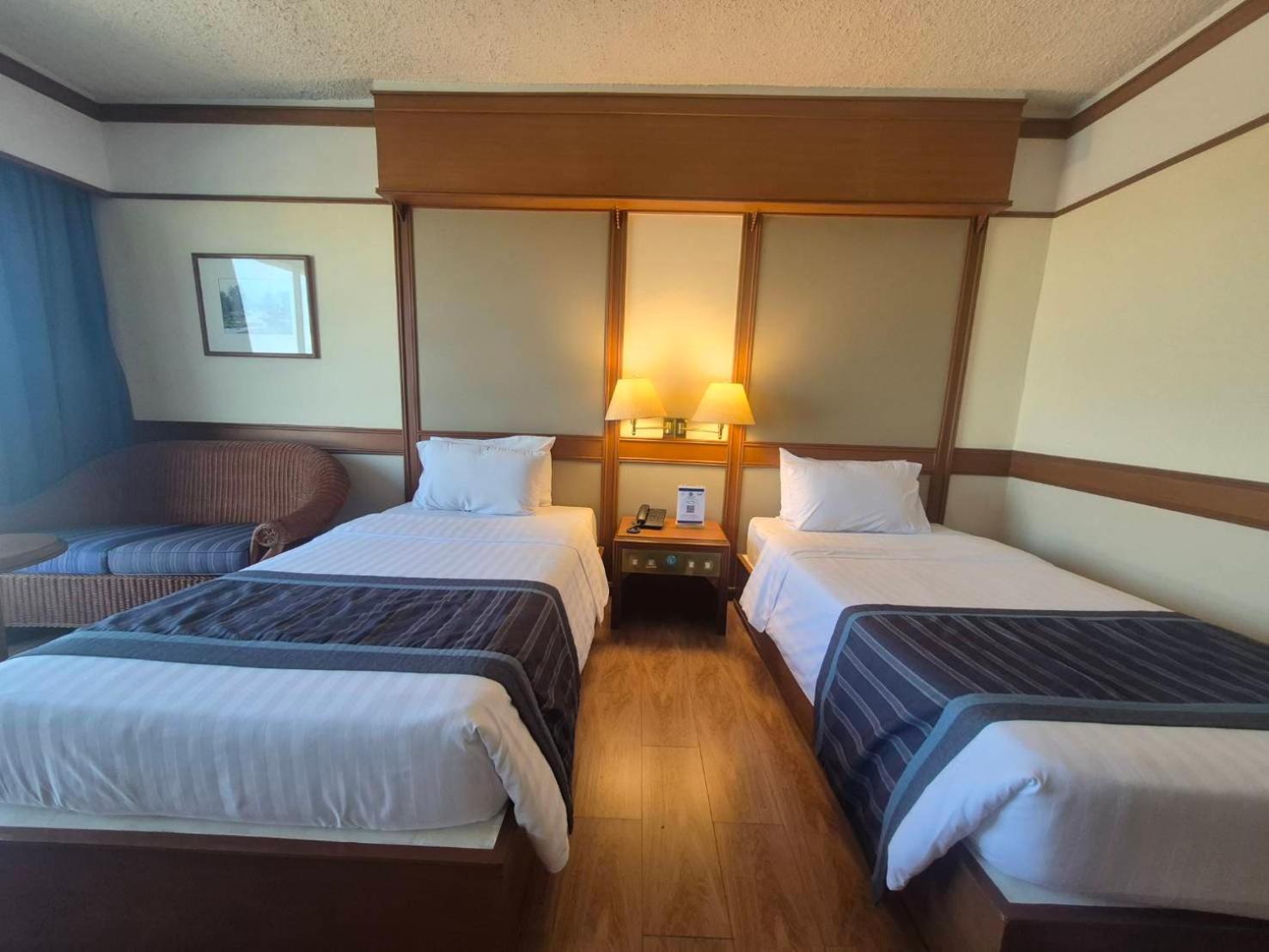 Cholchan Pattaya Beach Resort - Sha Extra Plus Exterior foto